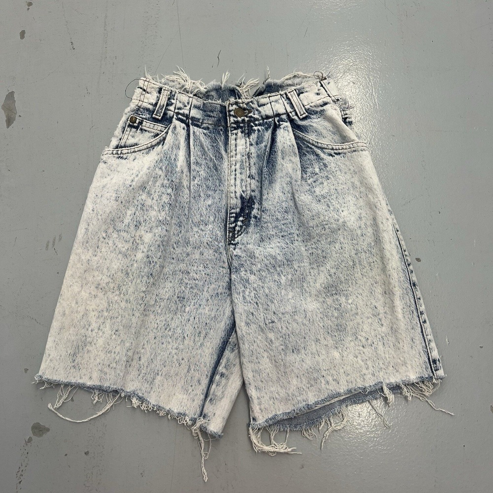 Levis Vintage Women 9 Acid Wash Denim Cut Off Shorts High Waisted Pleated USA